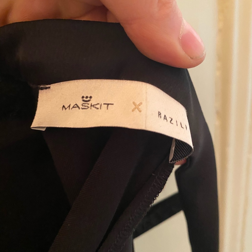 Yohan Maskit black silk dress.NEVER BEEN WORN.